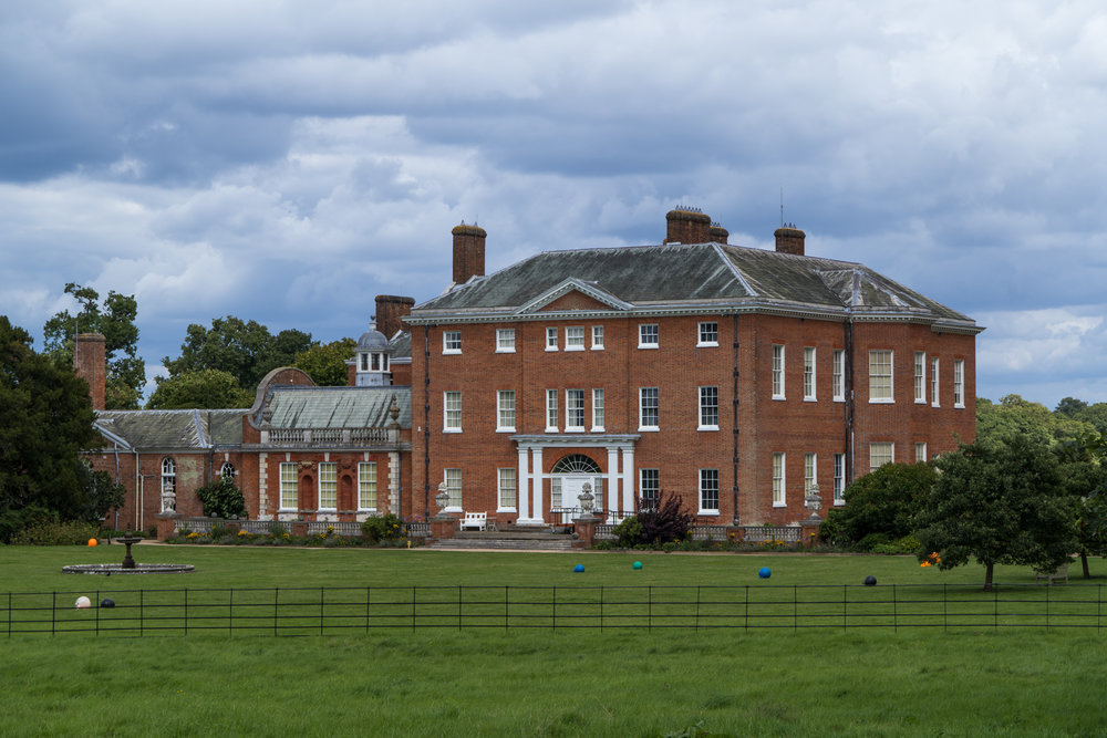 Stately presence: Hatchlands Park, near Guildford, captured by the 18-56mm Vario-Elmar. Below is a bit of croppery (well, actually quite a lot) displaying acceptable detail, especially from an APS-C sensor