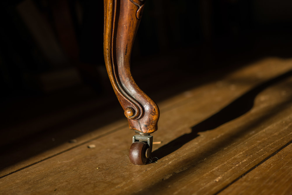 Leg, 35mm Summilux-TL ASPH at f/1.4