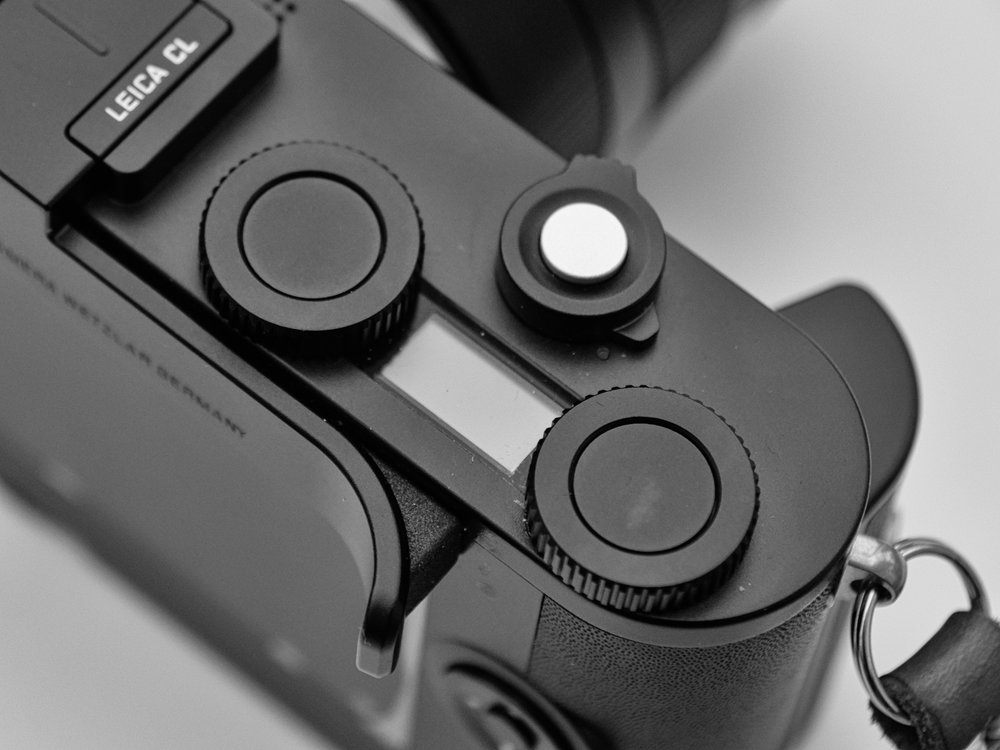 Leica CL Thumb Support: Adding extra grip - Macfilos