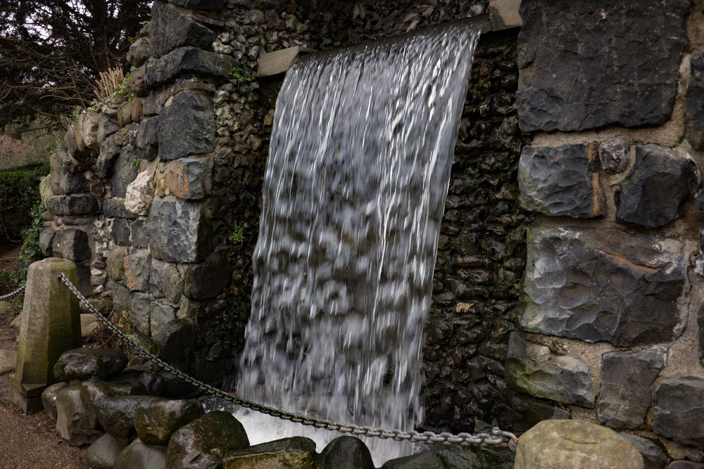 And again but at f/2.8 and 1/80s, ISO 100. Even this shutter speed has tamed the water to some degree compared with the sheer torrent that is apparent to the naked eye.