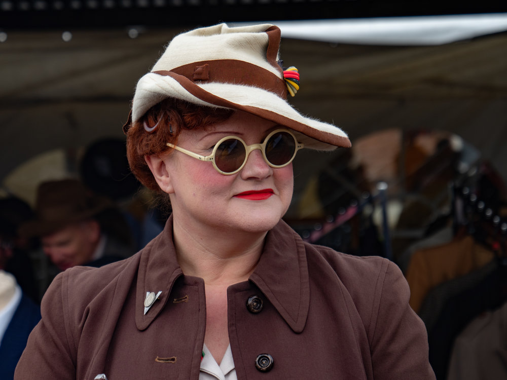 Dressed to the Nines: Olympus OM-D E-M1 Mark II and Leica DG 12-60 (Ken Fung)