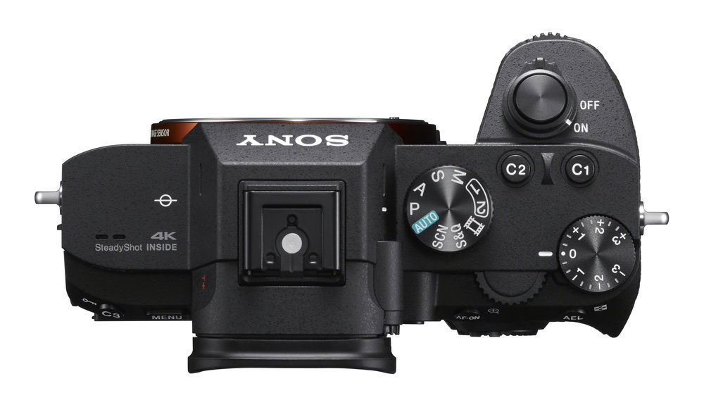 The A7III is 25% lighter than the SL and much smaller while offering excellent grip and ergonomics. The more traditional controls on the Sony are also a plus point. In terms of scale, it