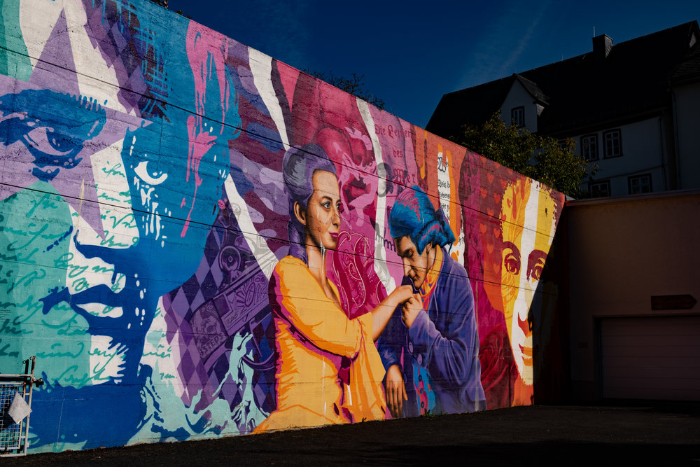Goethe meets Bollywood: This striking, if rather bold mural in Wetzlar depicts the moment Johann Wolfgang von Goethe, spending a few months in Wetzlar in 1774, fell for the charms of local girl Charlotte. It was an unrequited love, and young Johann went off to write his loosely biographical seminal novel, Die Leiden des jungen Werthers (The Sorrows of Young Werther).