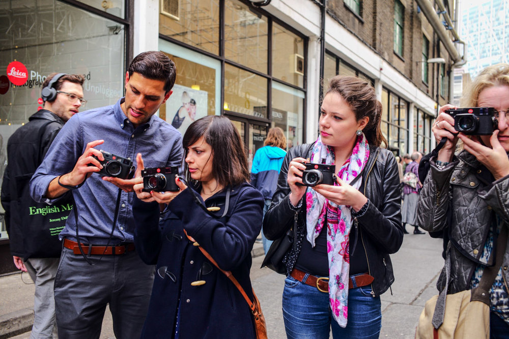 Leica UK recently chose this image, by Mike Evans, as the subject for a promotional postcard distributed through Leica boutiques in the UK. This was the occasion of an Akademie session run by Robin Sinha during the pop-up store week in London’s Brick Lane, in October 2014. Concentration on Leica has paid off for Macfilos