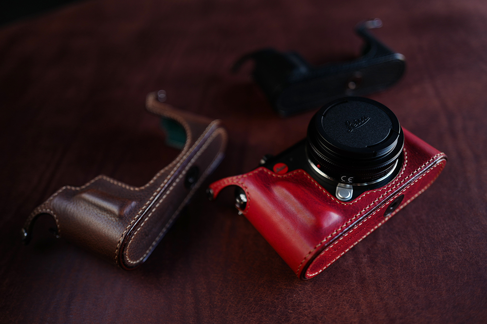 Standard cases for the CL in a wide range of colours and finishes