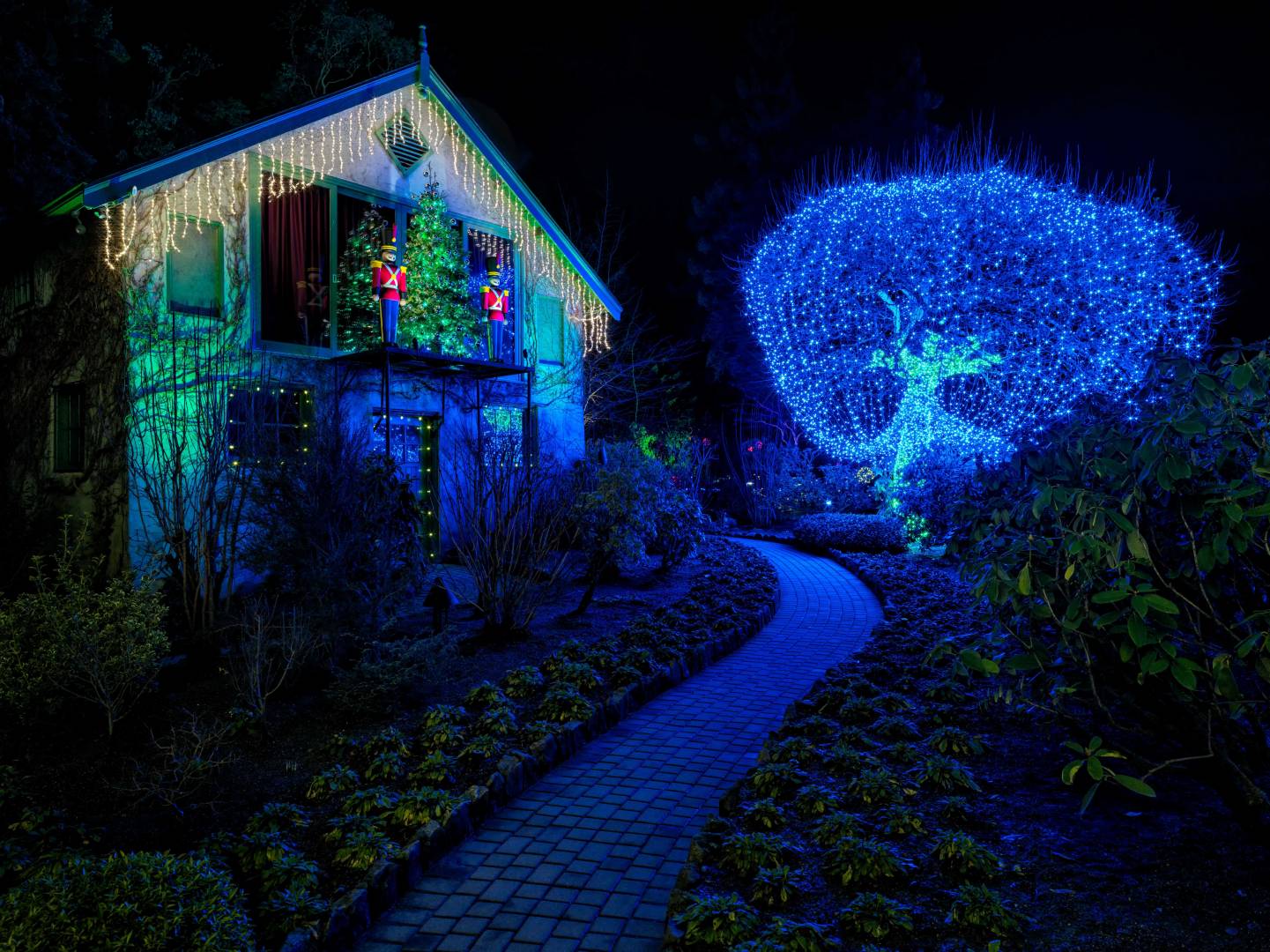 Hasselblad XCD 30mm/3.5, 0.7 sec, f/11, ISO 1600