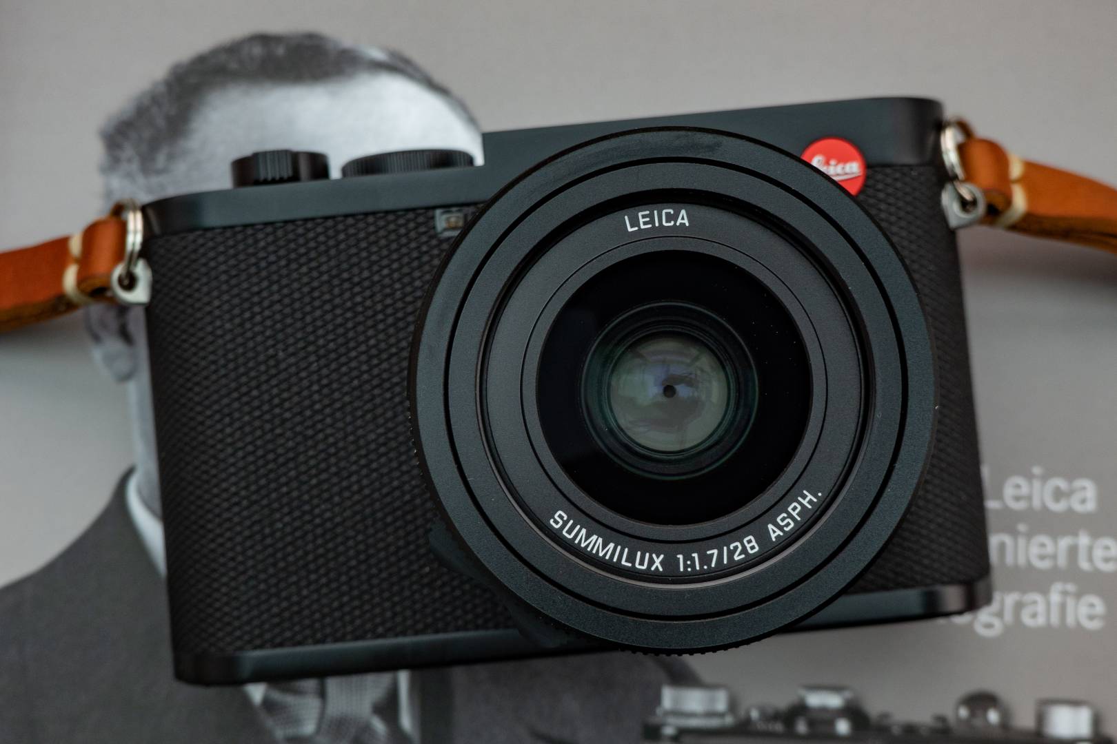 Mike's new toy, the Leica Q2