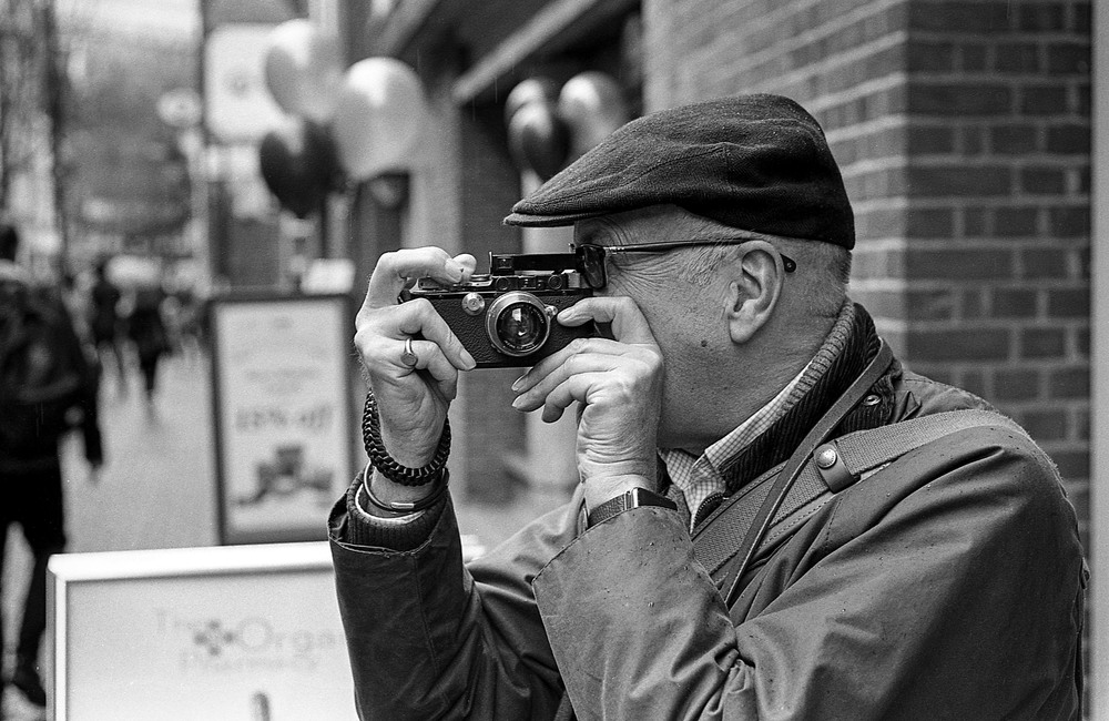 And there was life even before the M3 came along. Mike exercises his snap-around-the-corner 1935 Leica III with the intrepid Winkelsucher (corner viewfinder). Those were the days before GDPR.