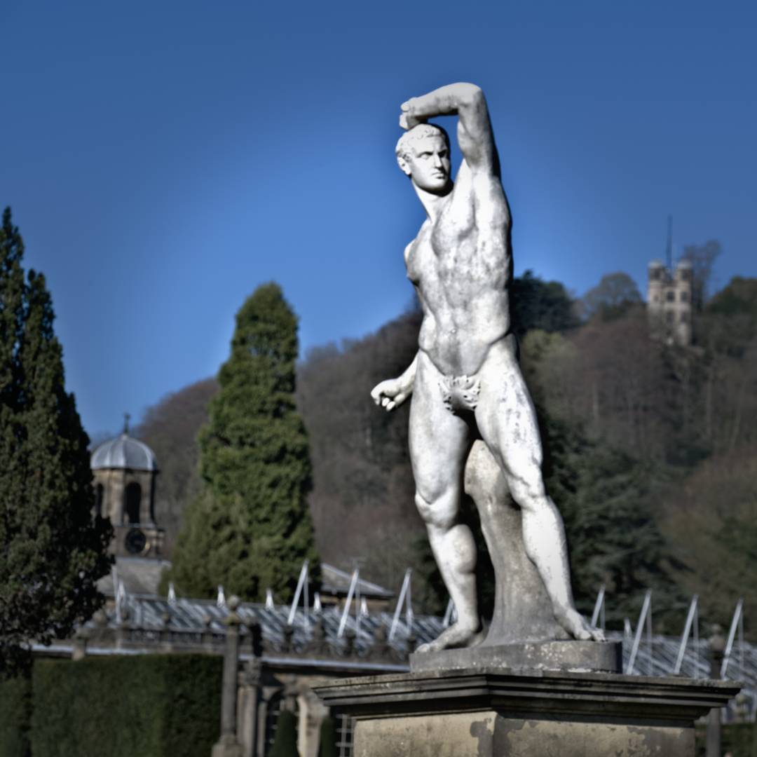 Chatsworth House - Statue & Towers, 29th March 2019. Fujifilm XT2 - with 50-140mm F2.8 at 84mm, 1/340s. f/7.1, ISO 200
