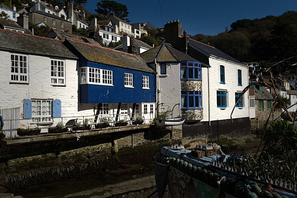 The Blue Cottage -- Devon and Cornwall and the Grenville family (Image David Bailey)
