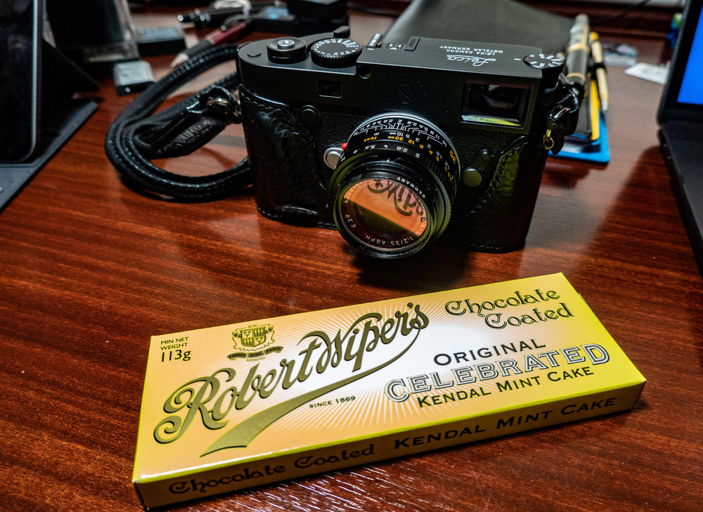 As tradition as Kendal Mint Cake, but with a touch of modern technology: The screenless M10-D with its faux film-winder thumb rest, makes a perfect latter-day street camera. Here it is wearing a 35mm Summicron lens, rather bulkier than the little Summaron.