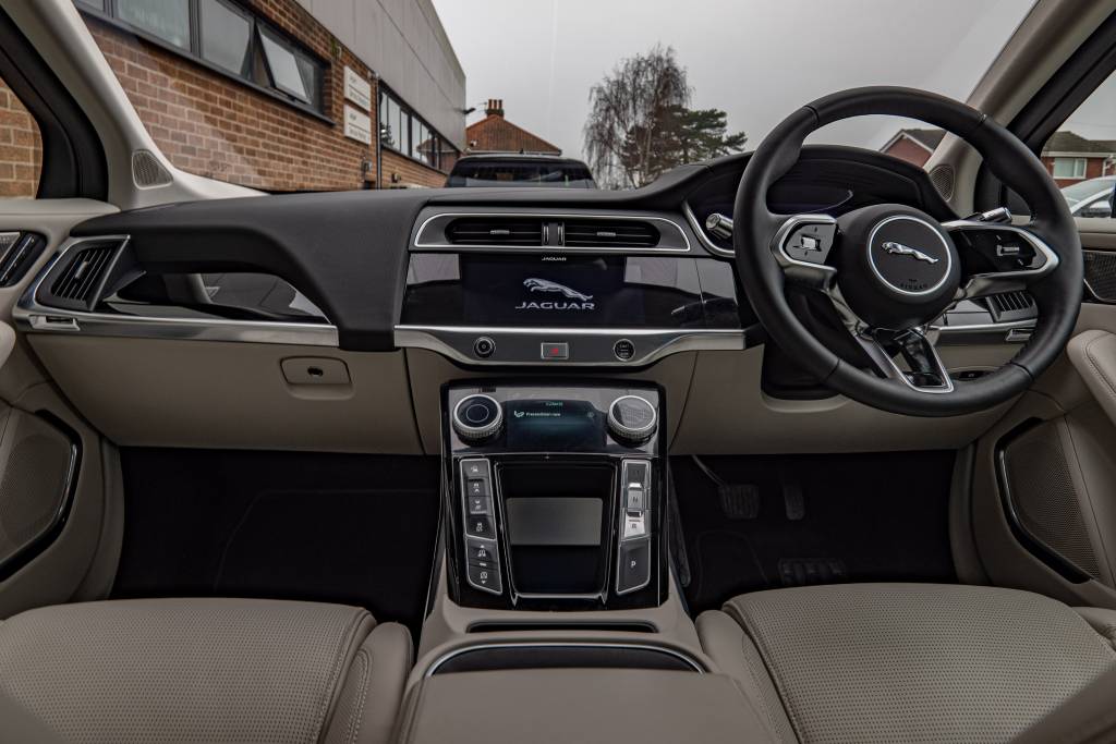 Jaguar has adopted the technology, in particular the modern driving assistance wizardry, without sacrificing the traditional look and feel. This is one advanced car and it provides a thoroughly modern driving experience.