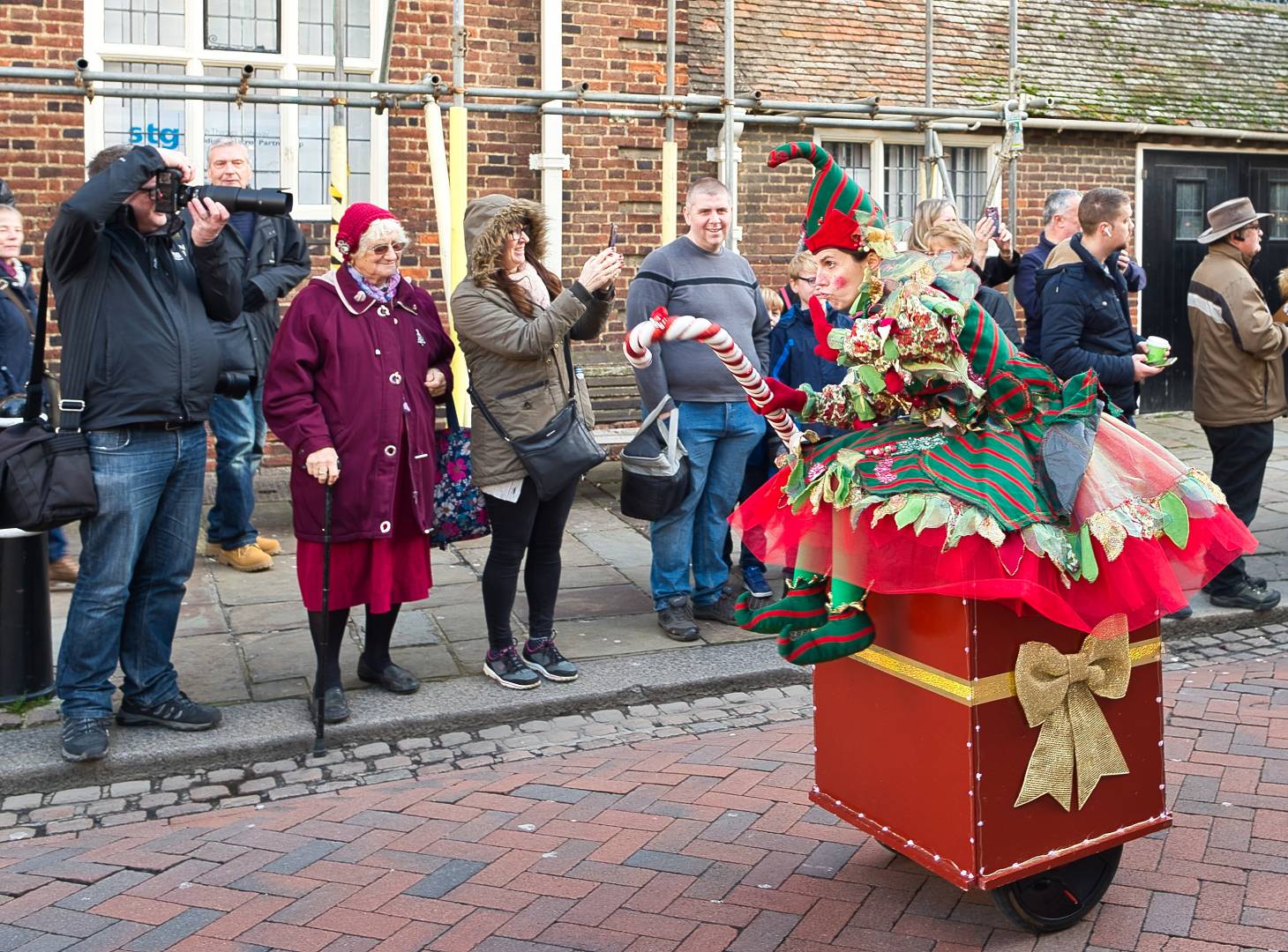 Santa’s racing Elf – Christmas Dickens Elf racing on the high street, shot on Nikon Df and 24mm 1.8G