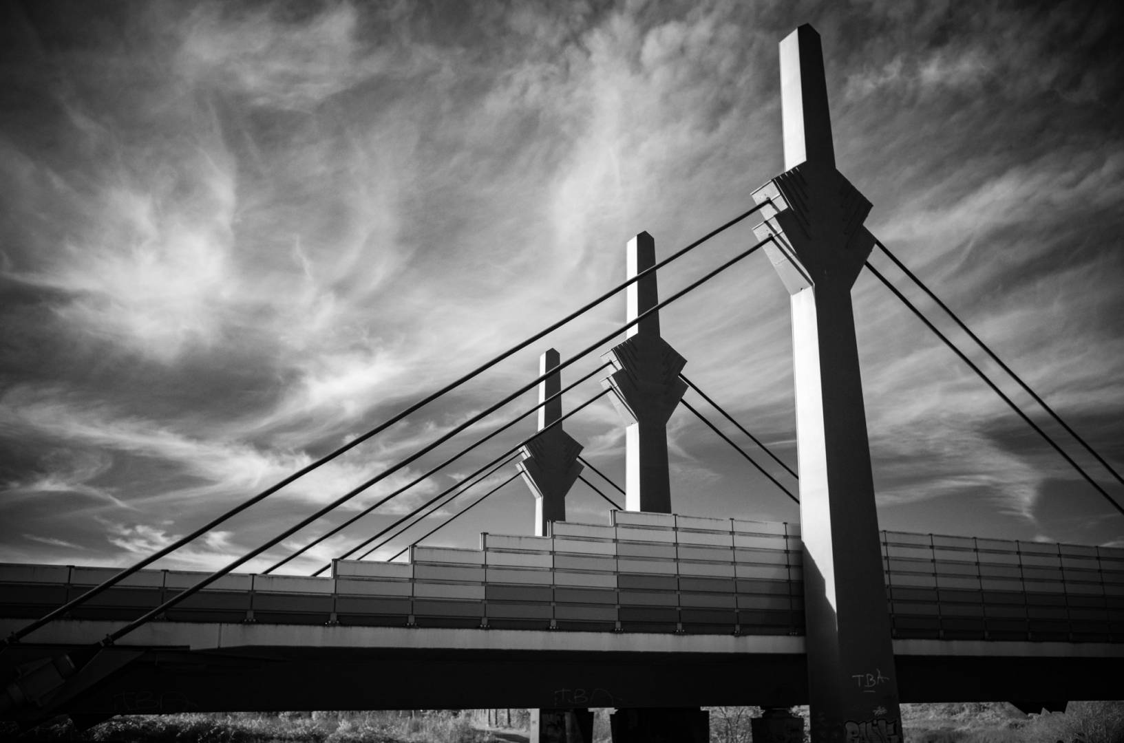 Autobahn-Bridge. Leica M10-M with 35mm Summilux 1/125s f/2.8 ISO 6400 Infrared Filter 715

