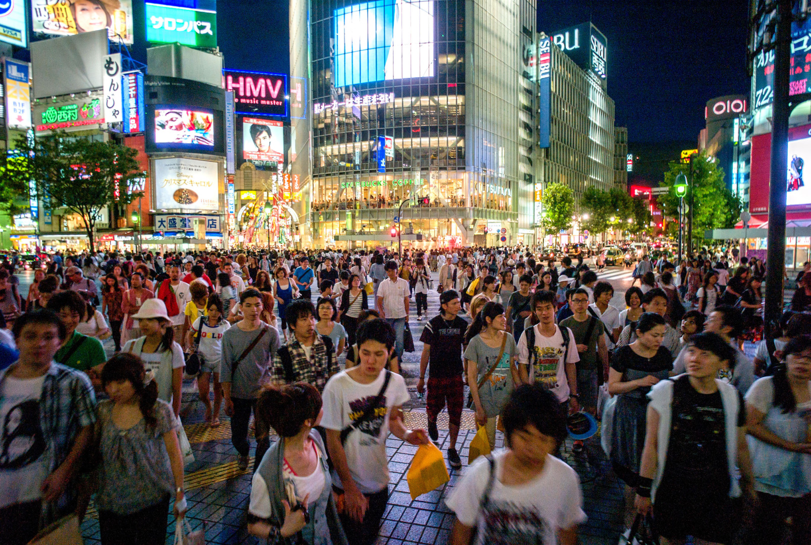 Shibuya Crossing, Tokyo - Leica M8, 28 mm Voigtländer