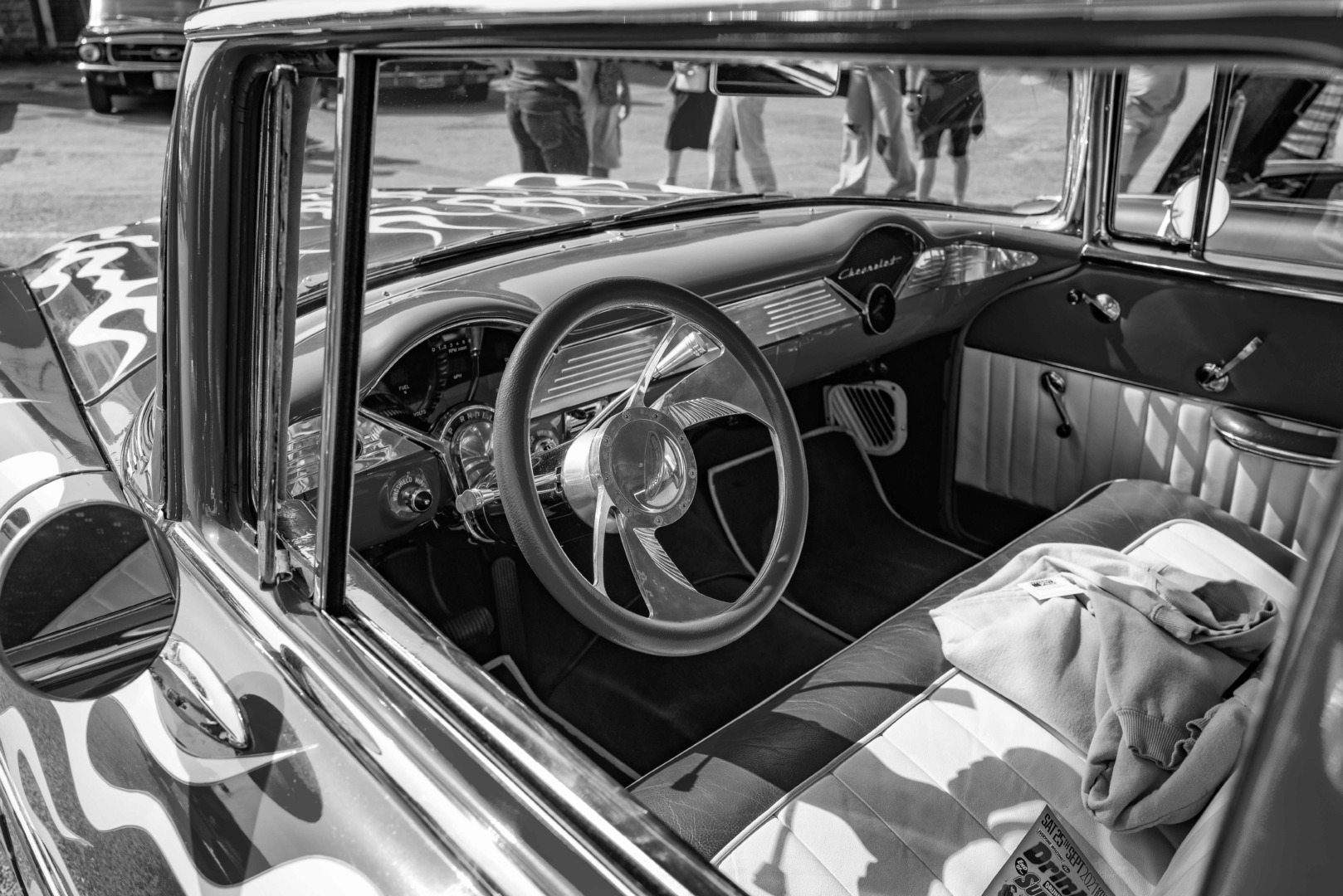 Majority rules: Left-hand drive for right-hand drivers, and the Tesla screen can be addressed with the dominant digit (if you're right-handed). If not, better go and live in London... (Image Leica Q2)