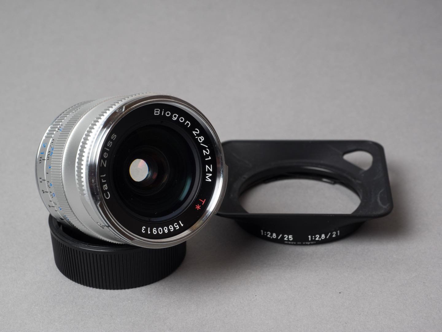 In a sentence: The Zeiss Biogon 21/2.8 ZM, here with its separately sold hood, is an excellent wide angle-lens that will give you great results both on a modern digital rangefinder and on any film M mount camera.