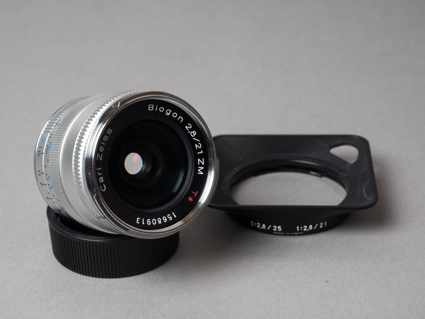 zeiss zm lens hood