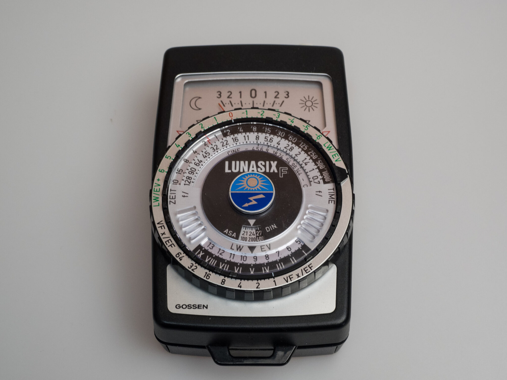 Gossen, Sekonic, vintage, hightech review of five handheld light meters