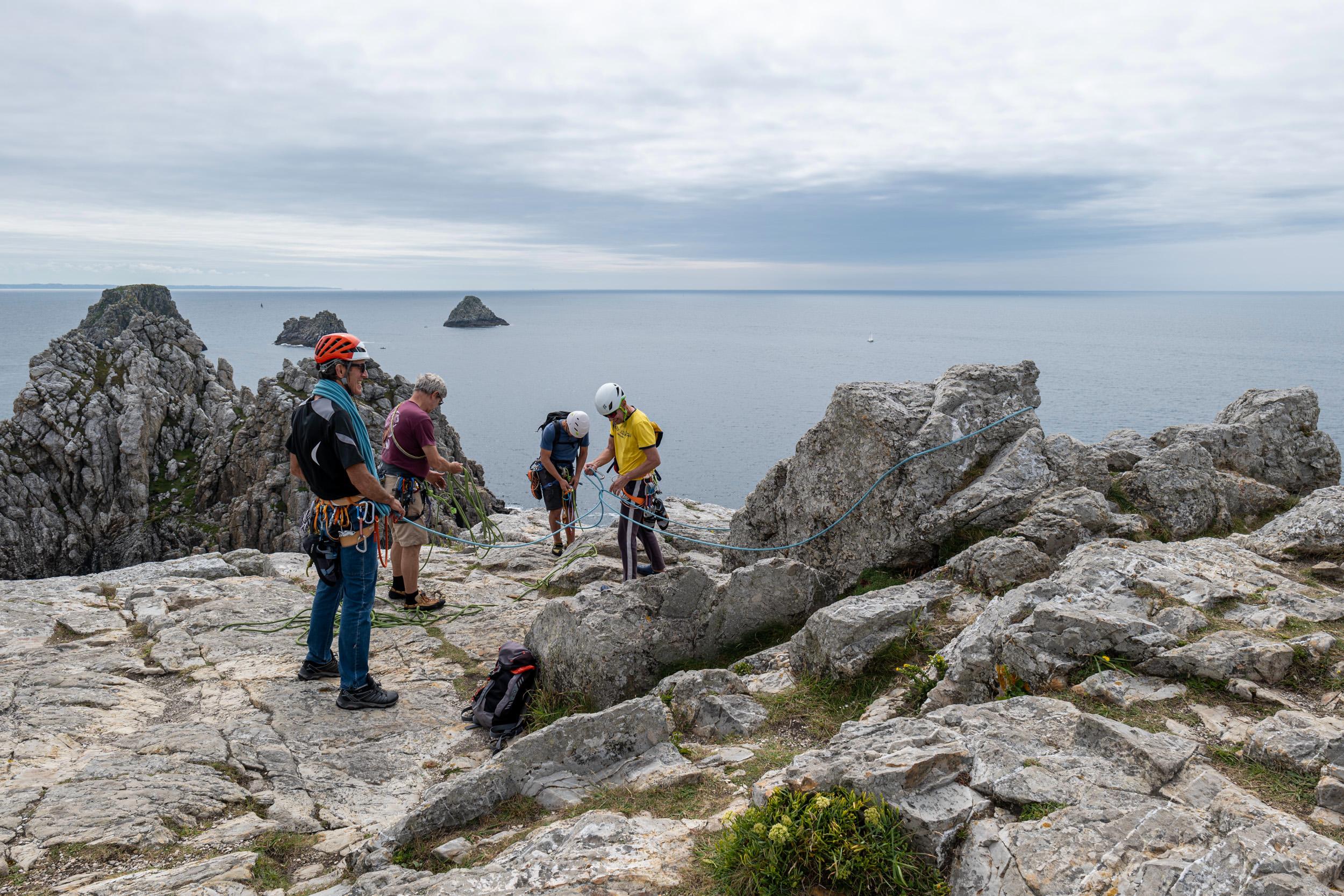 The Panasonic S5 is especially interesting because of the unique 20-60 kit lens. Pointe de Penhir, Brittany, France. Panasonic S 5, 20-60 @21mm, f9; 1/200 sec, ISO 100. Photograph by Jörg-Peter Rau