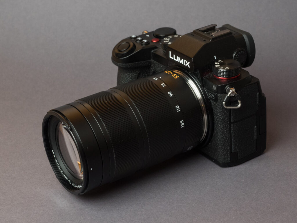 Panasonic S5 with Leica APS-C 55-135 tele zoom
