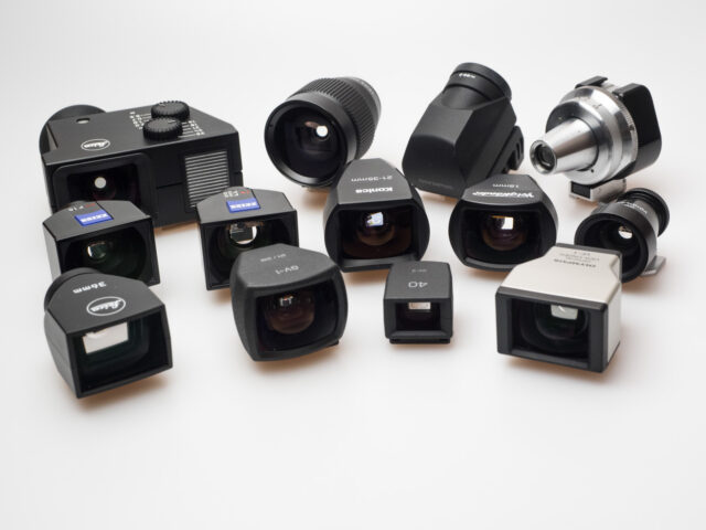 Product image shows several attachable viewfinders made by various manufacturers