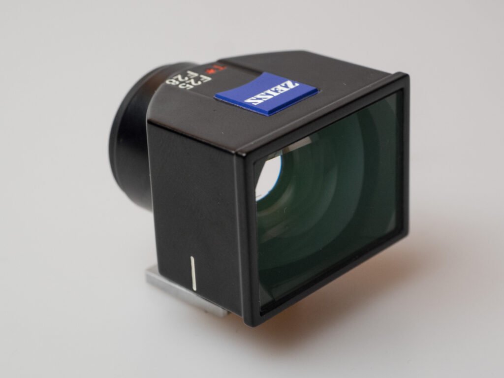 Product image shows one of the attachable viewfinders made by Zeiss