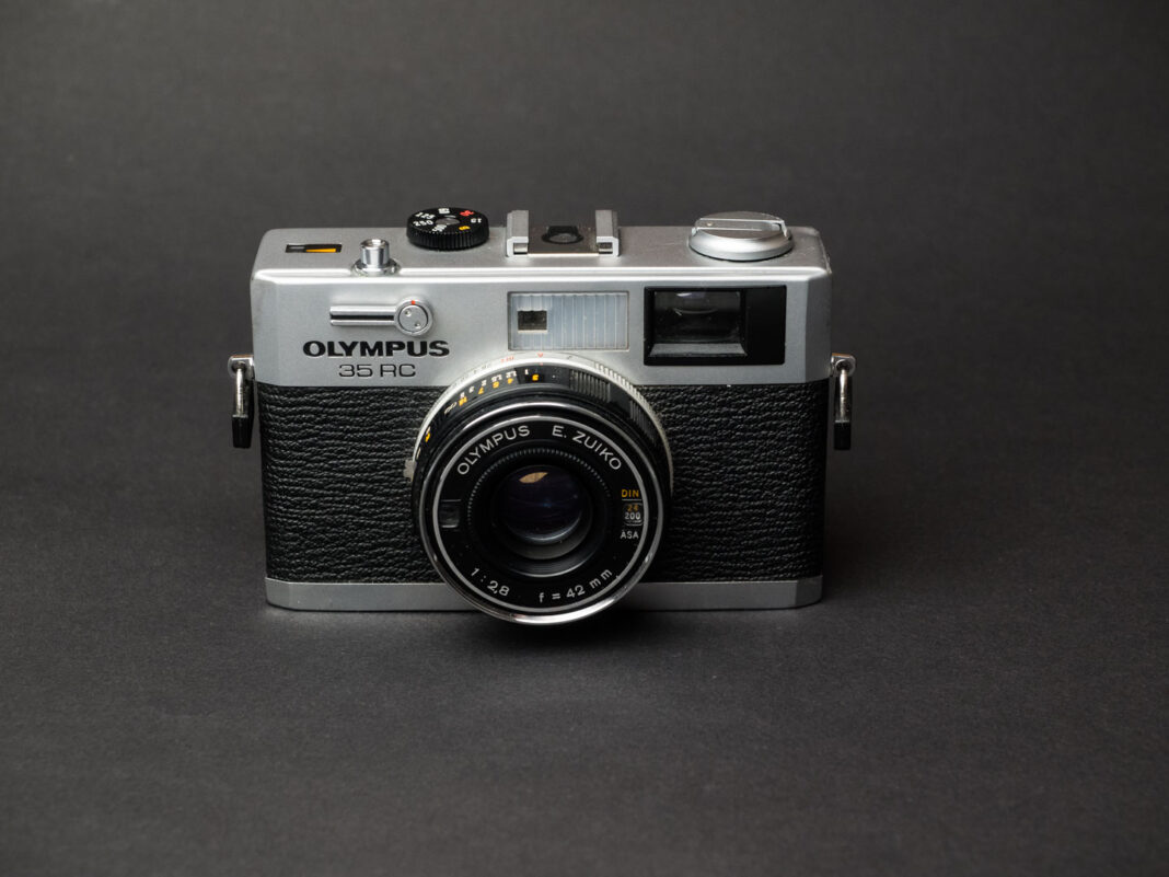 Product image shows the Olympus 35 RC analogue rangefinder camera