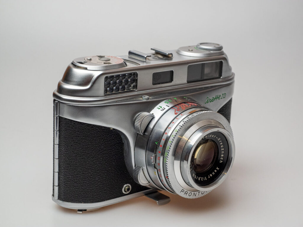 Image showing a camera from the manufacturer AkA Friedrichshafen, later called akw