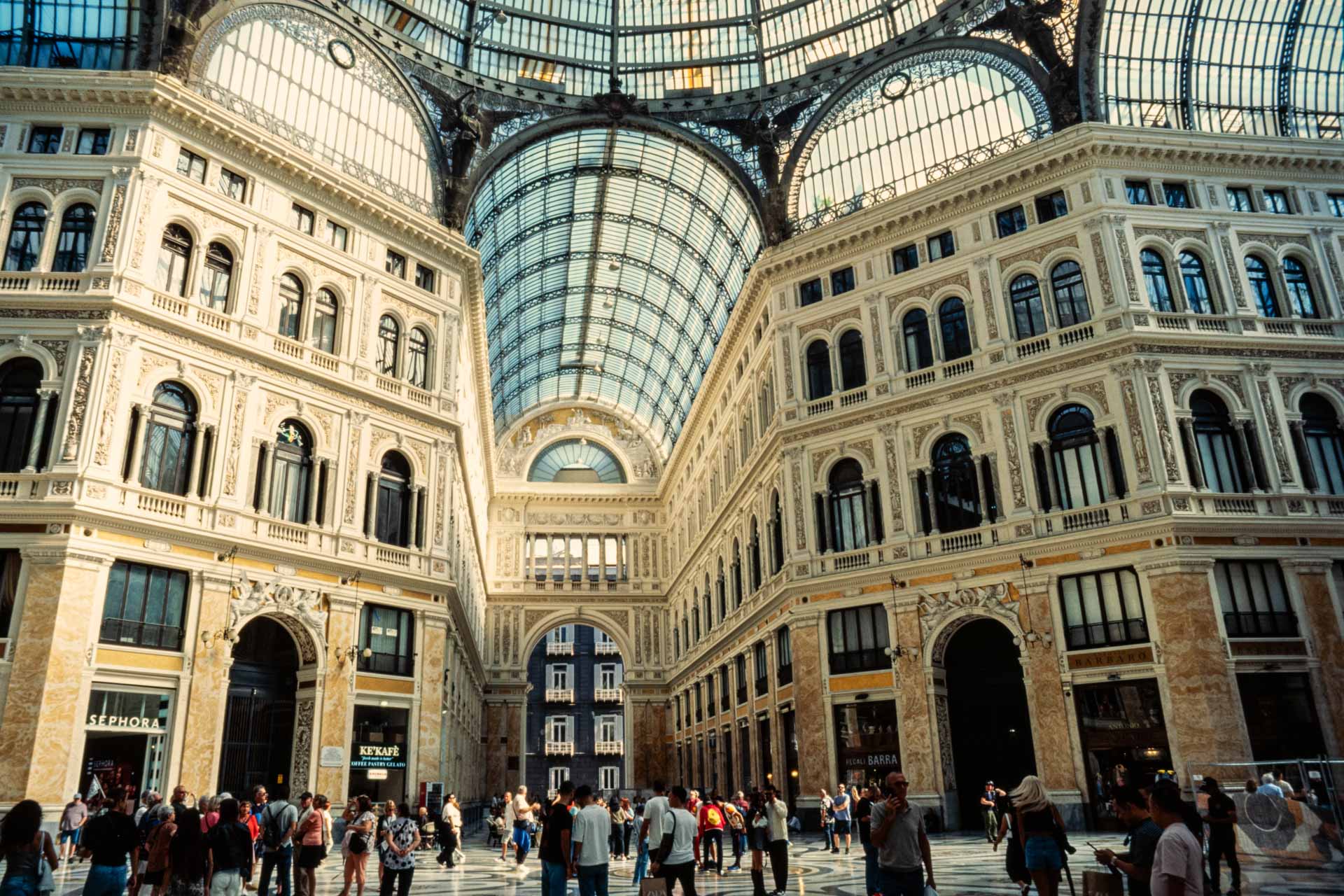 Image from Italy, taken with Olympus OM-4 Ti analogue camera