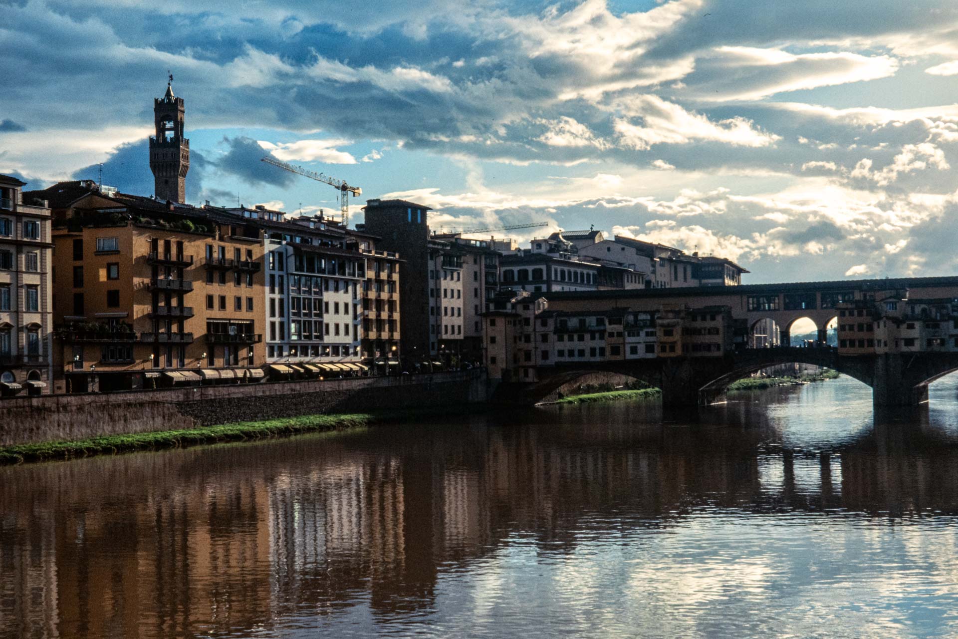 Image from Italy, taken with Olympus OM-4 Ti analogue camera