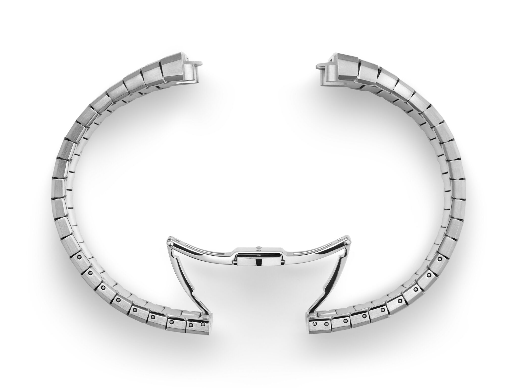 Leica releases the next generation of the ZM Watch range: ZM 12