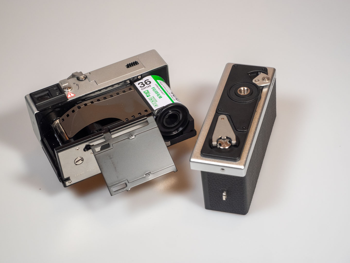 Product image shows Rollei 35AF analogue camera (2024)
