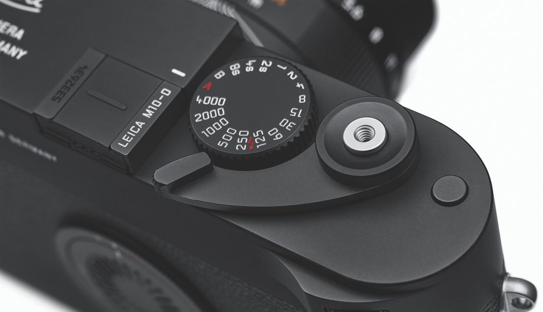 Leica M10-D showing faux film advance lever. copyright Leica Camera AG.