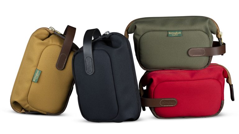 Billingham Capsule 1 Pouch: Stylish camera protection for Santa’s stocking