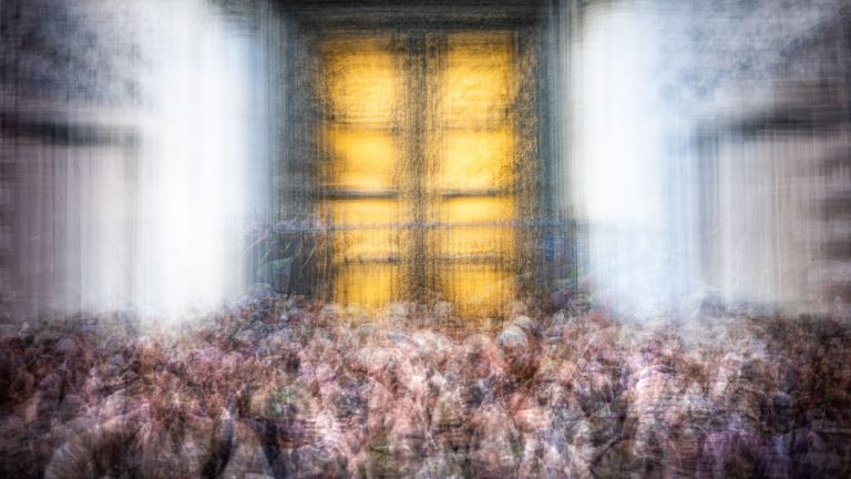 Capturing Over-Tourism in Florence: An impressionist approach