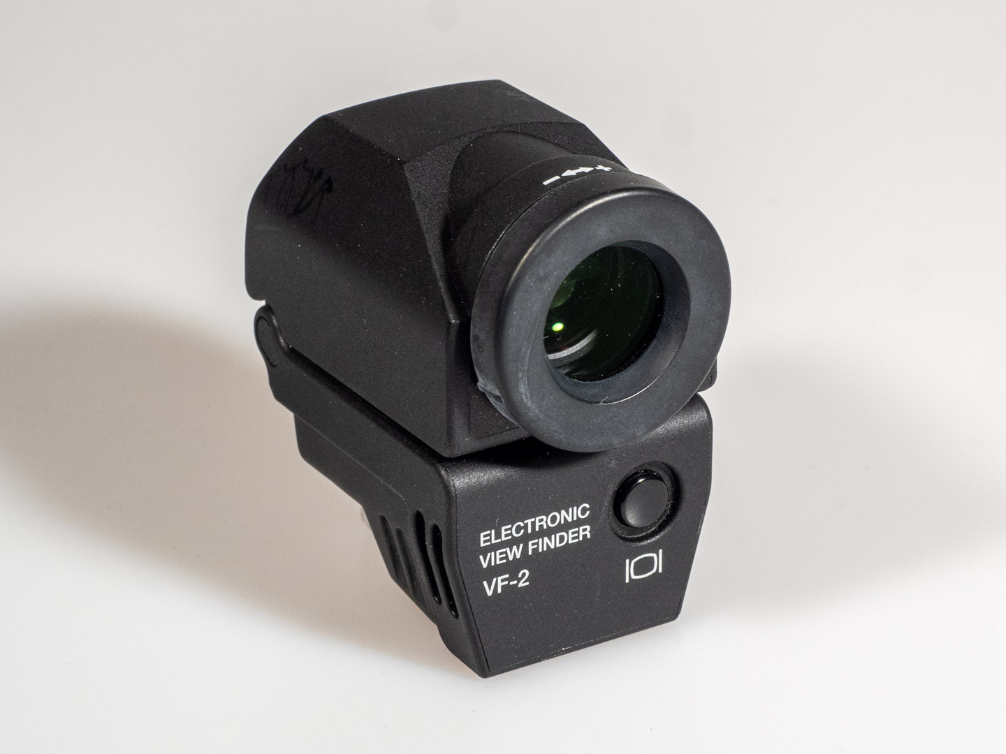 Image shows Olympus electronic viewfinder VF-2 (identical to Leica EVF2)