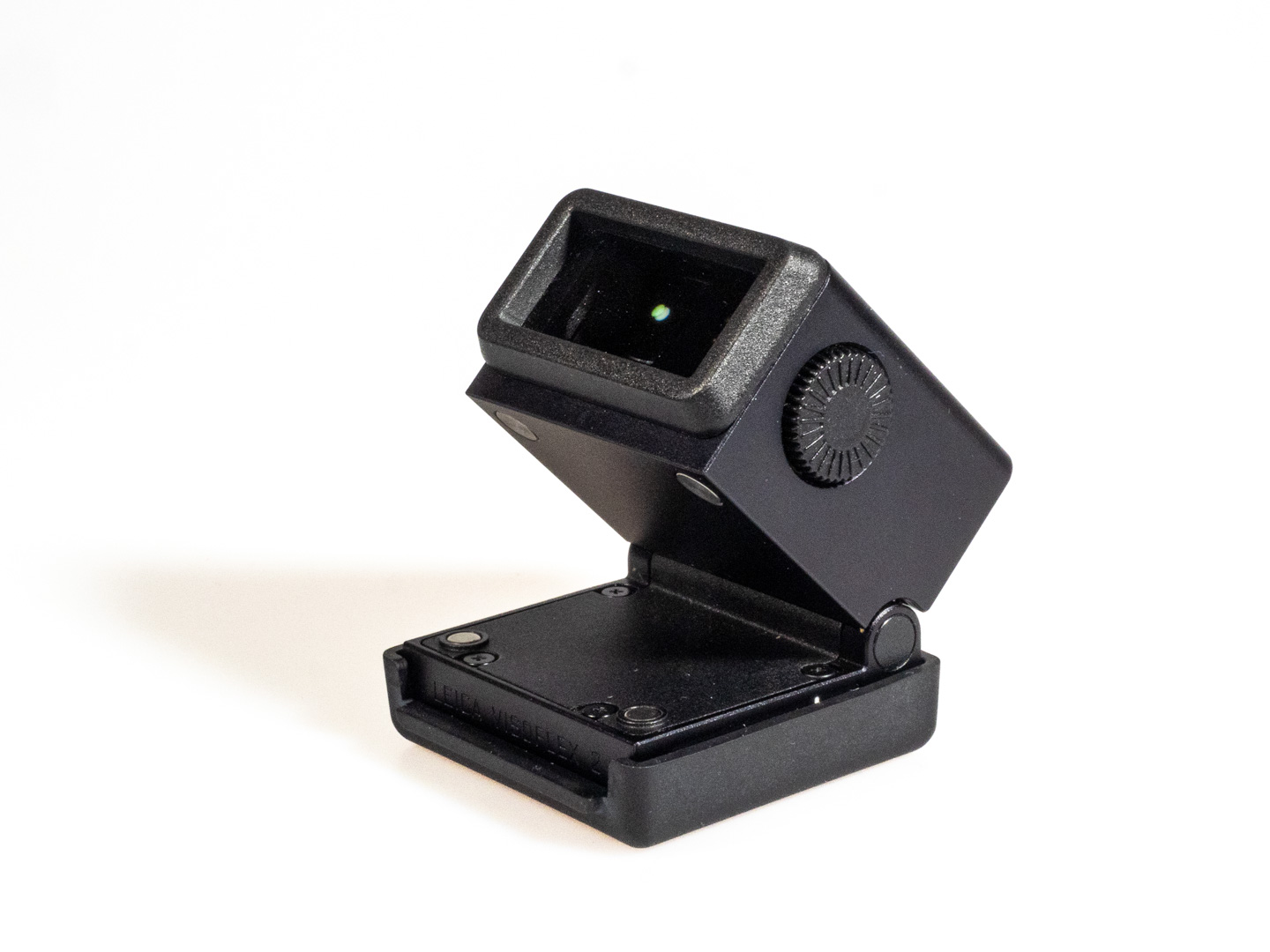 Image shows Leica electronic viewfinder Visoflex 020