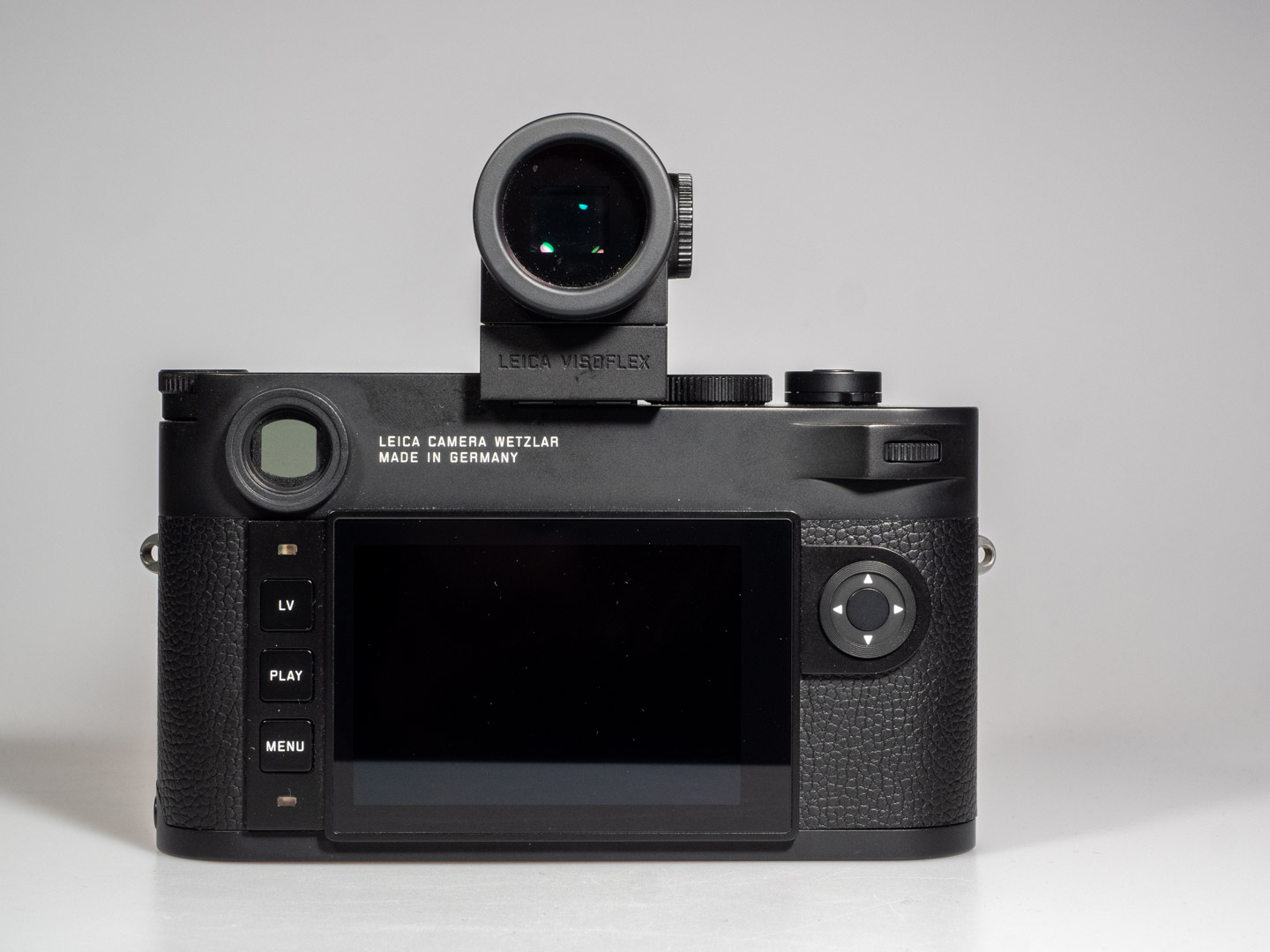 Product image shows Leica M Monochrome camera with mounted Leica electronic viewfinder Visoflex 020