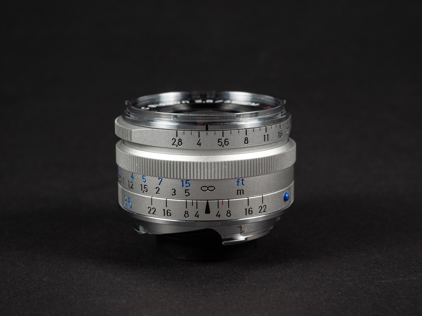 Product image shows Zeiss ZM C lens, C Biogon 35/2.8