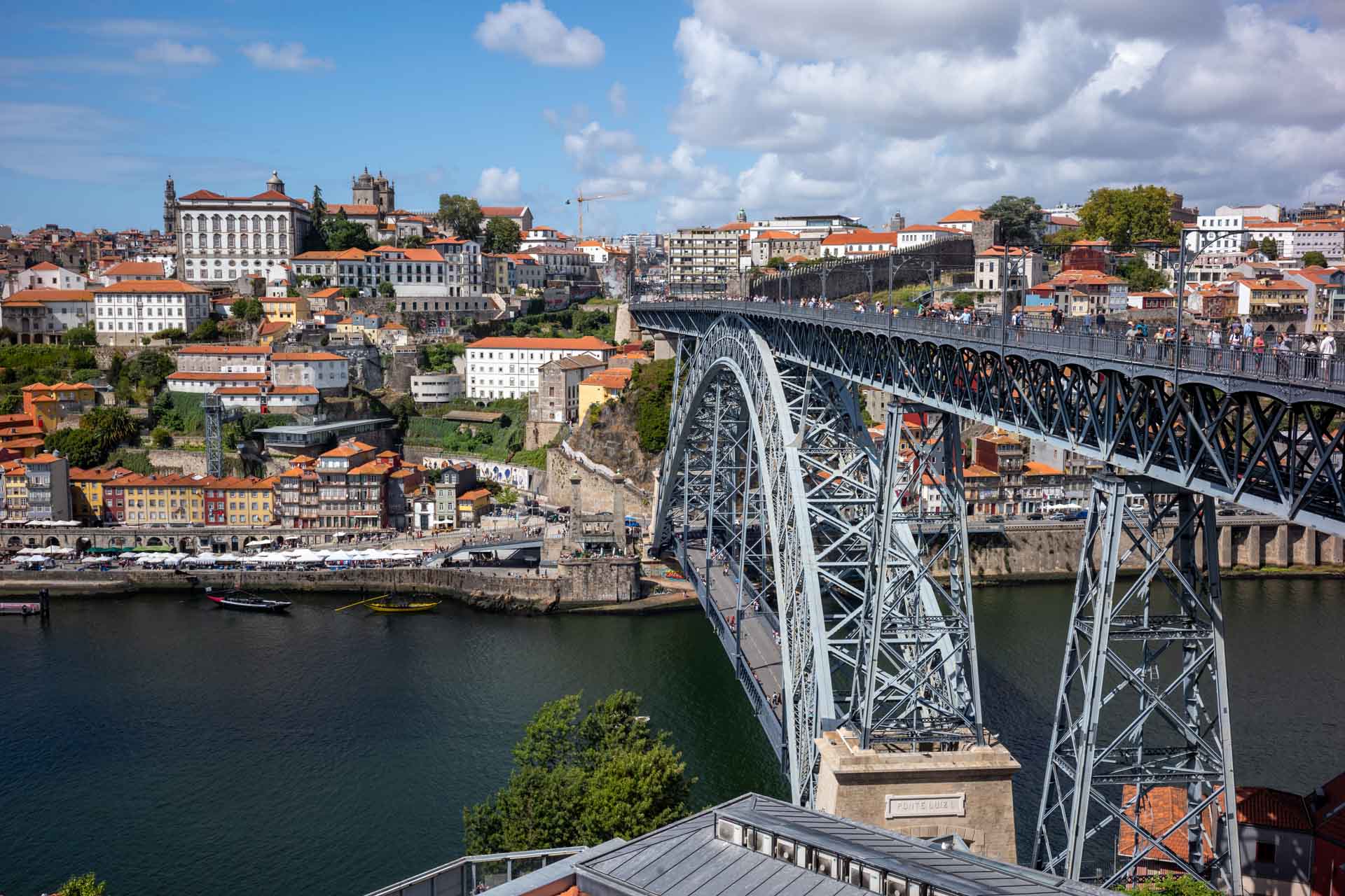 Sample image shows performance of Zeiss Biogon 35/2.8, member of the Zeiss ZM C lenses range.