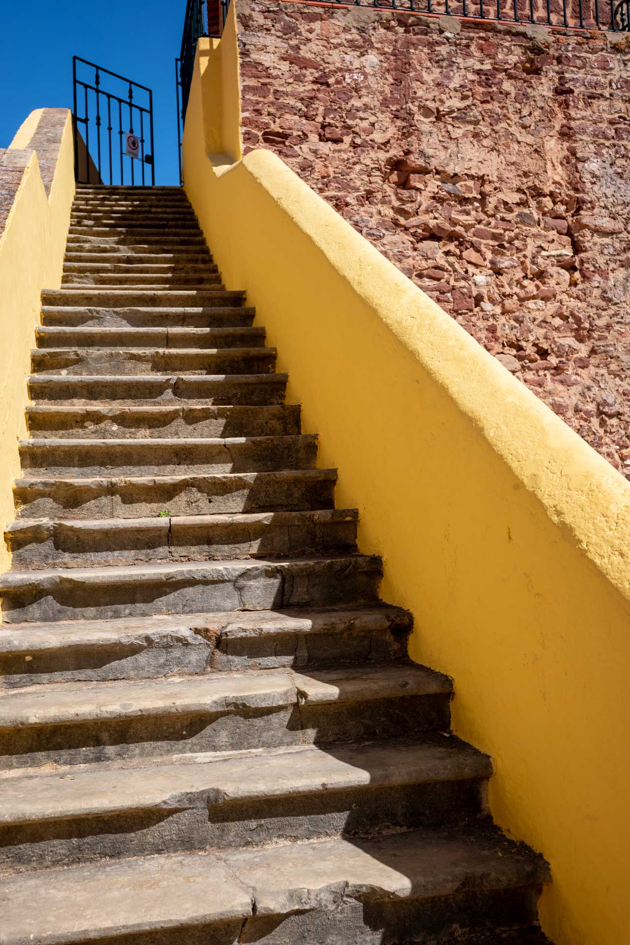 Sample image shows performance of Zeiss Biogon 35/2.8, member of the Zeiss ZM C lenses range.