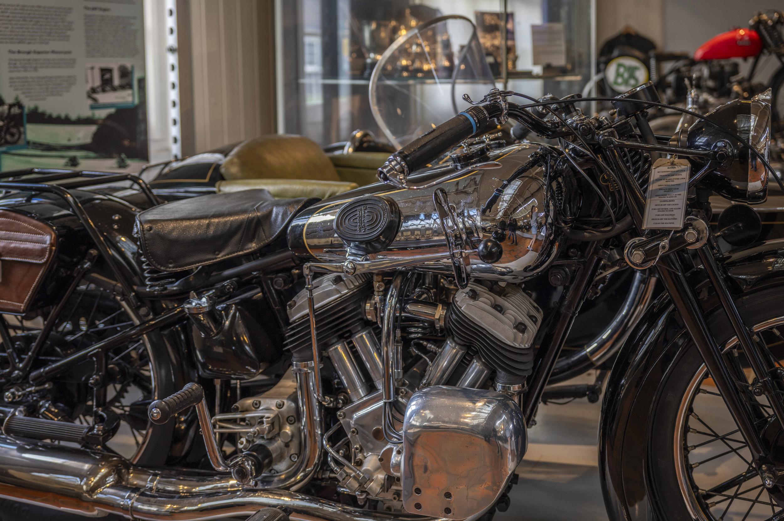 Leica 28-70 Vario-Elmarit f/2.8 test shots