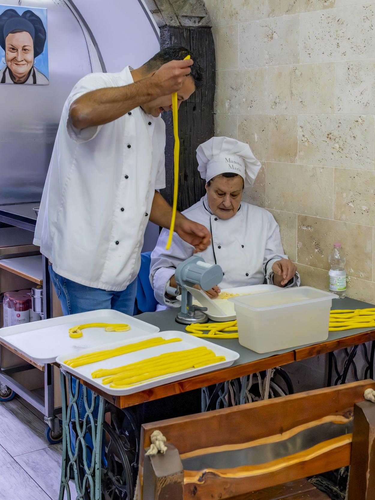 Leica 28-70 Vario-Elmarit f/2.8 test shots