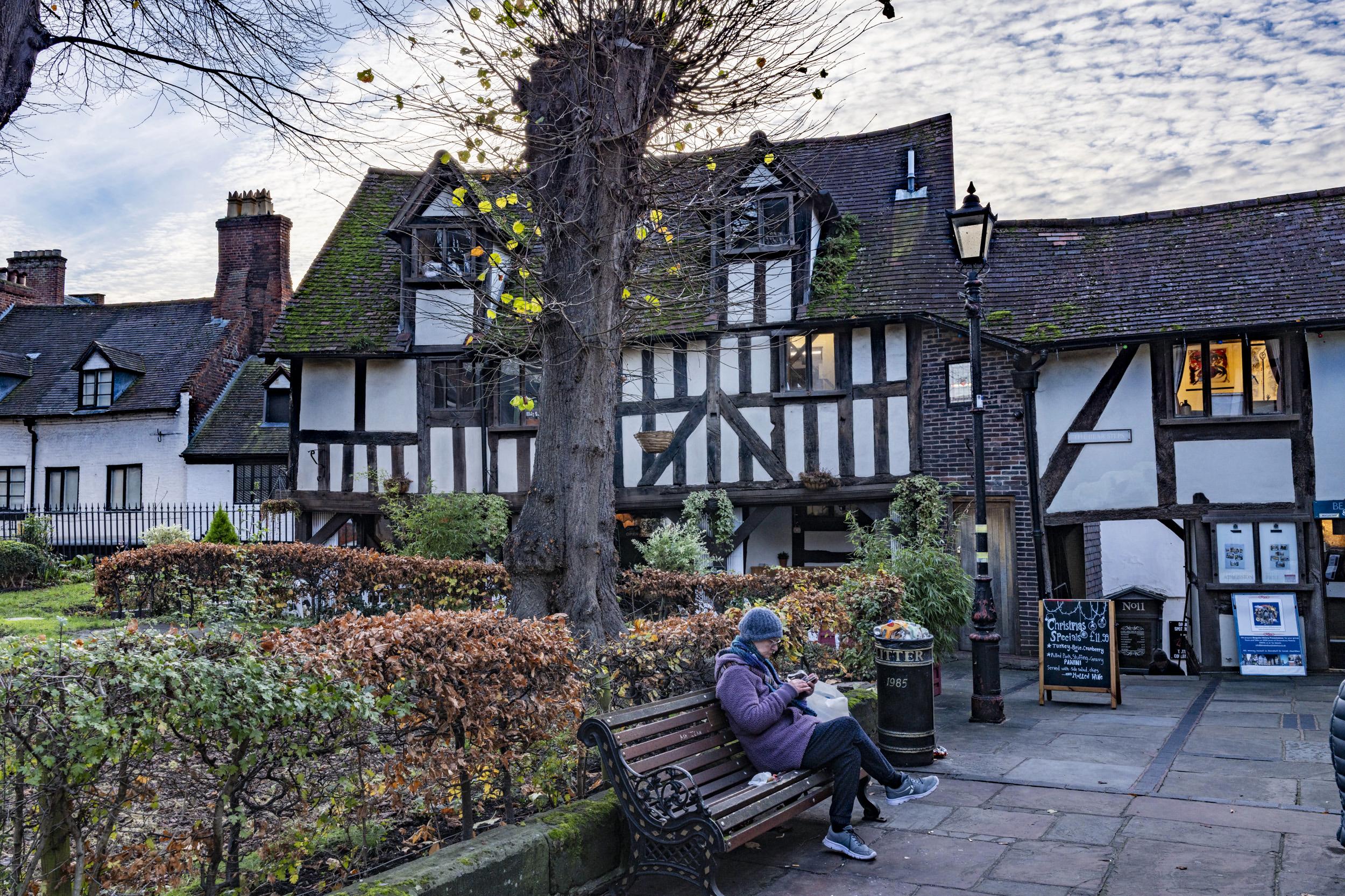 Sigma 28-70 f/2.8 test shots