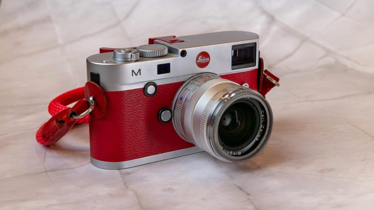 Zeiss Biogon 25/2.8 ZM: A superb one-lens option when hiking with a rangefinder