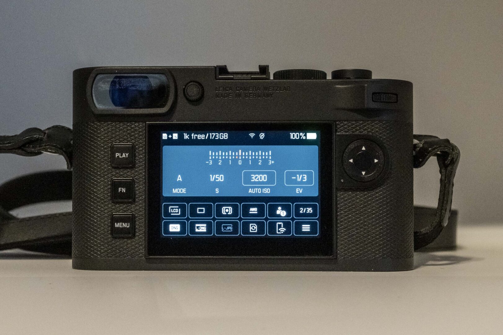 Rear view of Leica M EV1