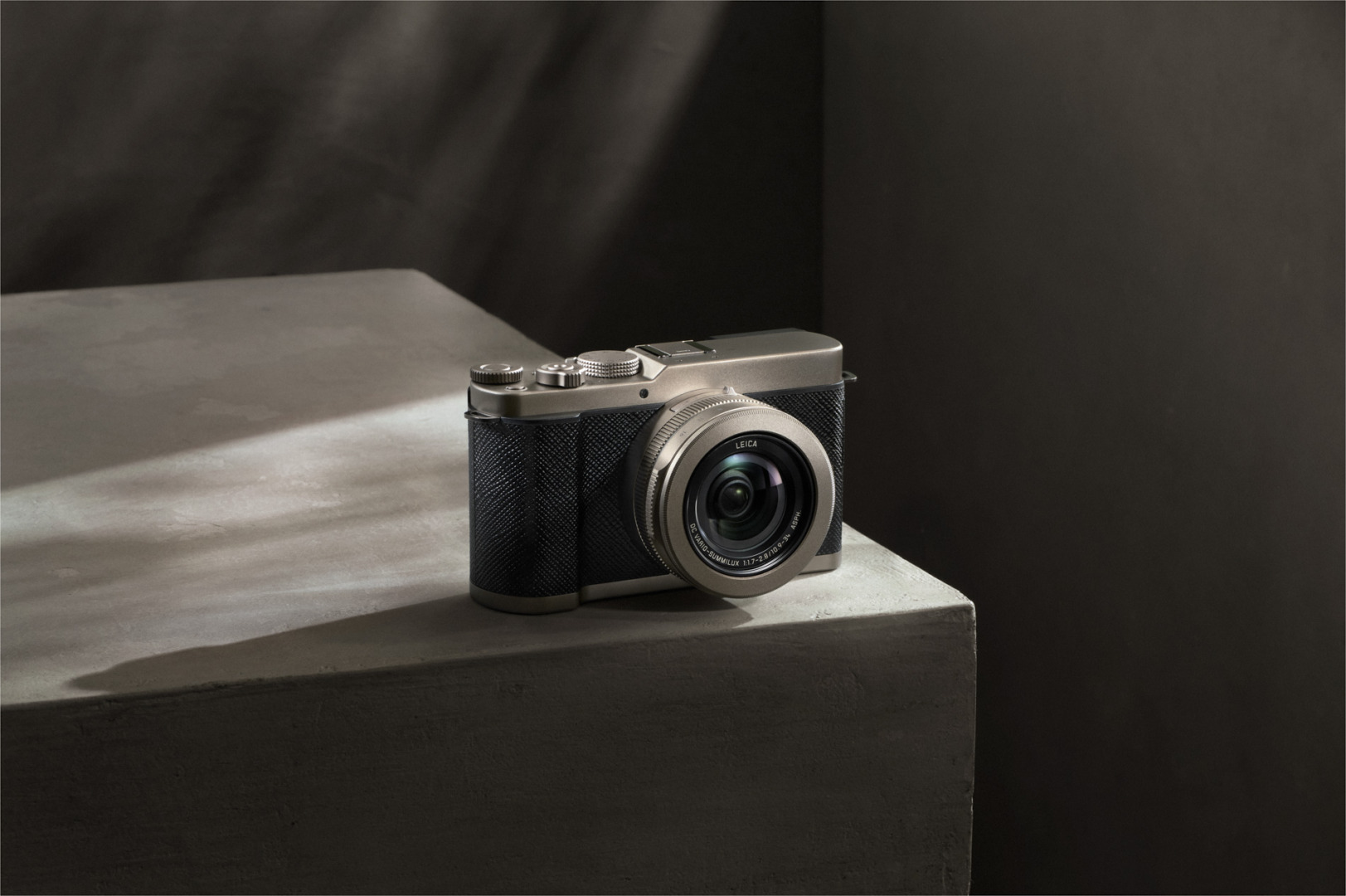 Panasonic Lumix L10