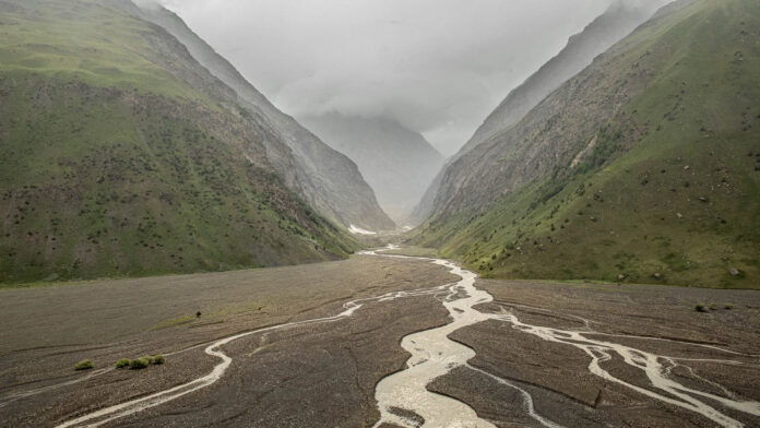 07_┬®_Anush_Babajanyan_The_Aral_Sea_and_the_Battered_Waters_of_Central_Asia-2